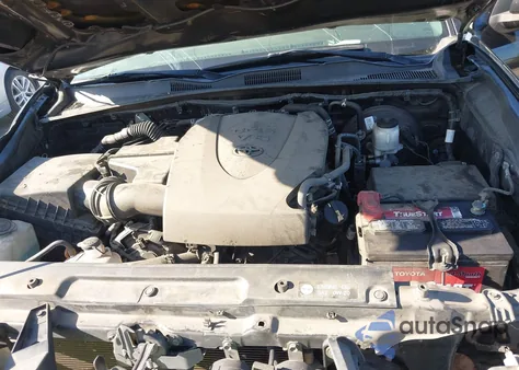 2018 Toyota Tacoma Trd Off Road z USA, uszkodzony, nr VIN 3TMAZ5CN9JM064017